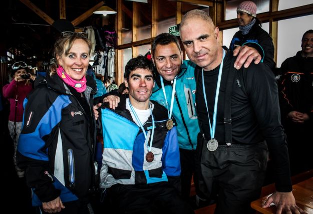 Chapelco Encuentro de Esqui Adaptado entrega de premios. Claudia vega Olmos, Enrique Plantey, Carles Codina y Pablo Travaersaro