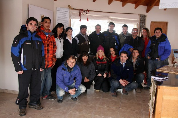 CHAPELCO - Almuerzo y encuentro con comunidad mapuche Vera, agentes de viajes de San Martin de los Andes en Restaurante Mankewe y Centro de Interpretacion Cultural