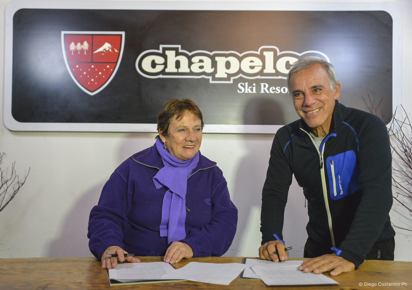 FIRMA CONVENIO PLAN ESQUI APRENDIENDO EN LA NIEVE 2017 DAC_3421