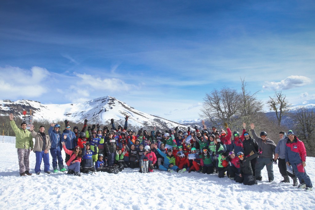 Conocé el Plan Comunitario de Esquí «Aprendiendo en la Nieve 2019» que se realiza en&nbsp;Chapelco